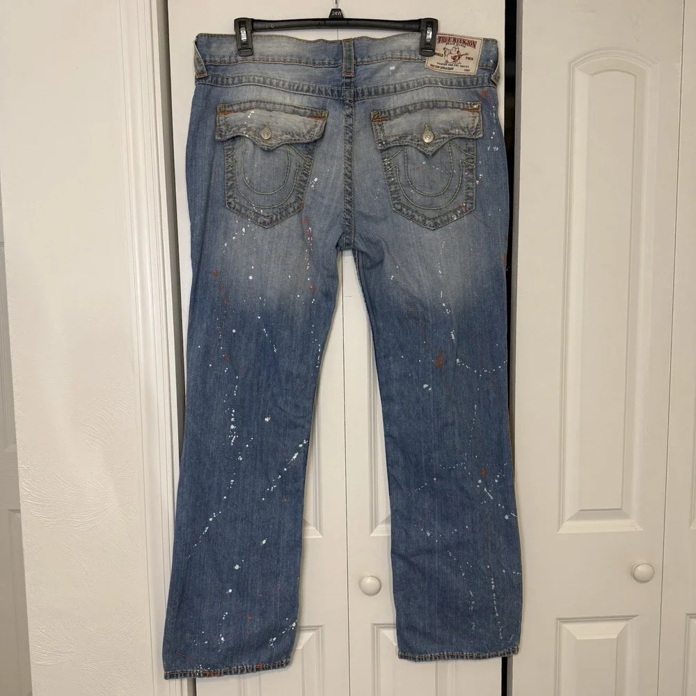 True Religion World Tour sz 42 by 34 Distressed Destroyed Ripped Painted Jeans
